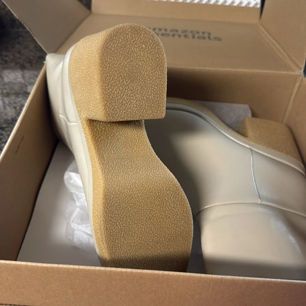 NWT Amazon Essentials Women's Cream Ankle Platform Booties Size 10 - Picture 5 of 6